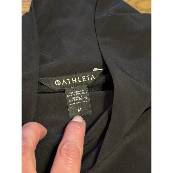 Athleta Layered Shirt‎ Scrunch Bottom Size Medium Black Polyester Blend Preppy - Picture 3 of 15